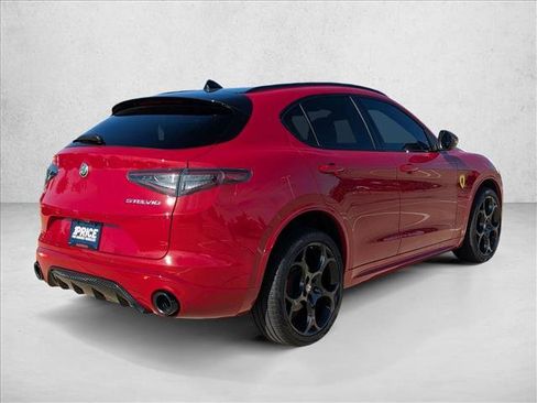 Used 2025 Alfa Romeo Stelvio Tributo Italiano w/ Driving Assist Package image 5