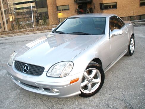 Used 2003 Mercedes-Benz SLK 320 image 3