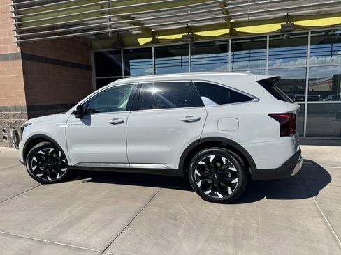 Used 2024 Kia Sorento SX image 5