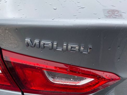Used 2025 Chevrolet Malibu LT image 14