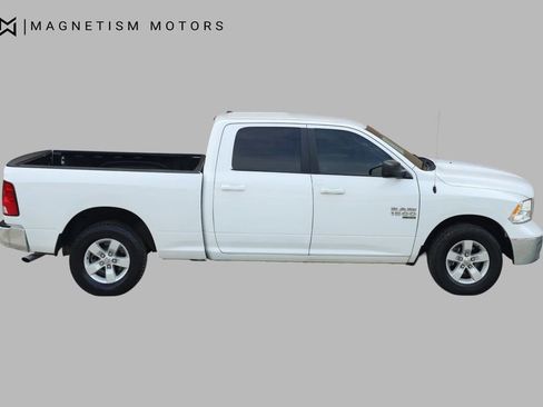 Used 2019 RAM 1500 Classic SLT image 3