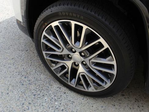 Used 2024 Jeep Compass Limited w/ Elite Group image 3