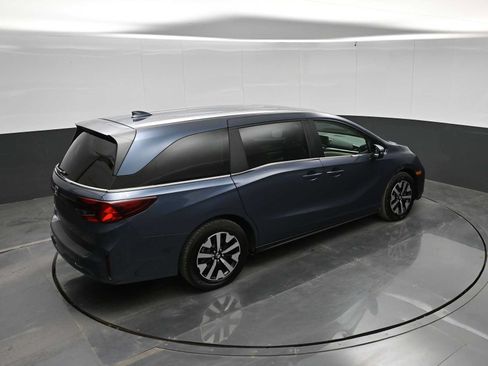 Used 2025 Honda Odyssey EX-L image 29