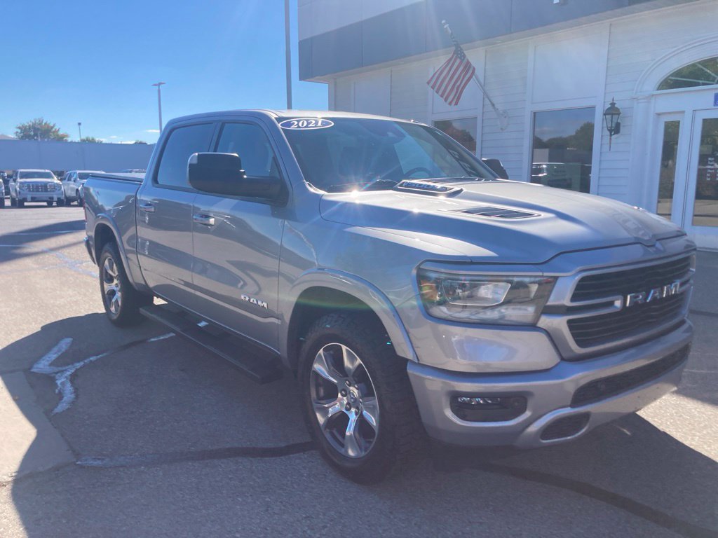 Used 2021 RAM 1500 Laramie w/ Sport Appearance Package AWD/4WD image 3