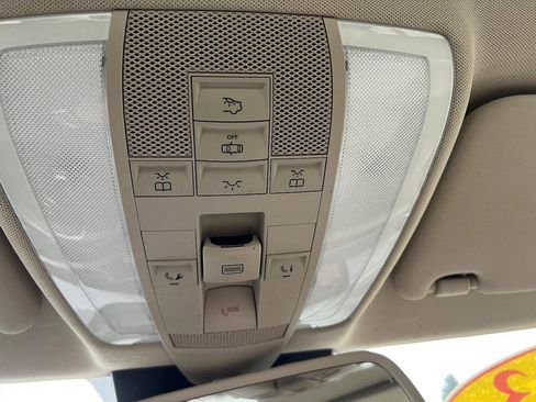 Used 2013 Mercedes-Benz C 300 4MATIC Sedan image 31