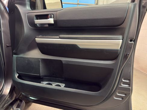 Used 2016 Toyota Tundra SR AWD/4WD image 20