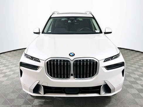 Used 2024 BMW X7 xDrive40i w/ Premium Package image 2