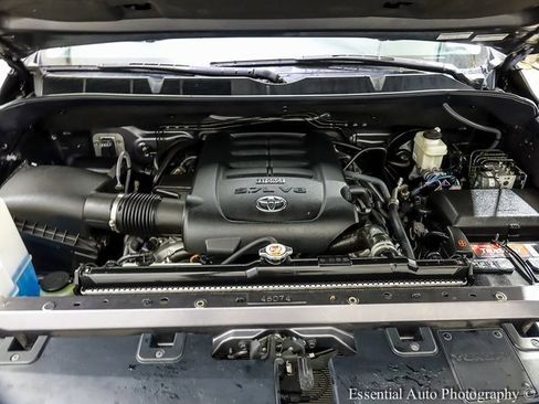 Used 2018 Toyota Tundra Limited image 26