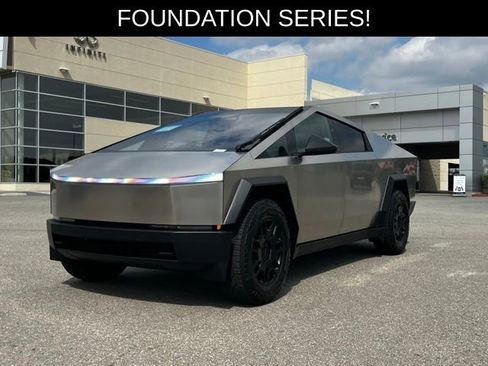 Used 2024 Tesla Cybertruck AWD Crew Cab image 1