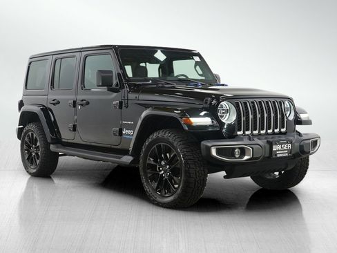 Used 2021 Jeep Wrangler Unlimited Sahara w/ Cold Weather Group image 7
