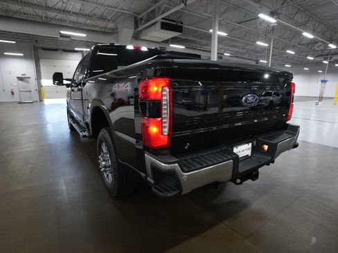 Used 2023 Ford F350 Lariat AWD/4WD image 32