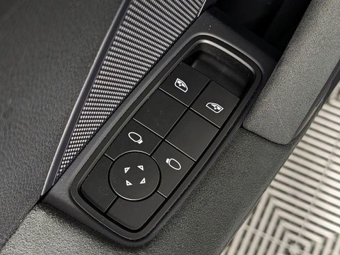 Certified 2024 Porsche 911 Carrera GTS RWD image 25