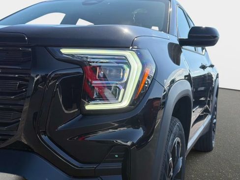 New 2026 GMC Terrain Elevation w/ Black Edition FWD image 9