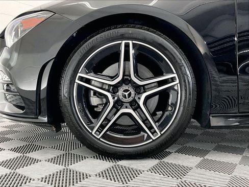 Used 2022 Mercedes-Benz CLA 250 image 8