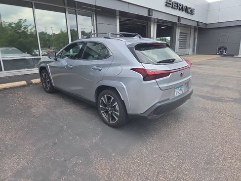 Used 2024 Lexus UX 250h AWD w/ Premium Package image 4
