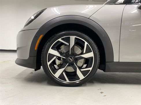 Certified 2025 MINI Cooper S image 23
