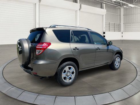 Used 2012 Toyota RAV4 4WD w/ Value Pkg image 3