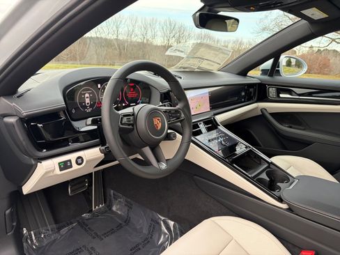 New 2026 Porsche Panamera 4 image 12