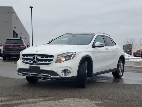 Used 2018 Mercedes-Benz GLA 250 4MATIC image 4