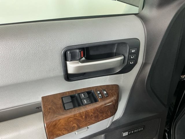 Used 2010 Toyota Sequoia Platinum AWD/4WD image 10