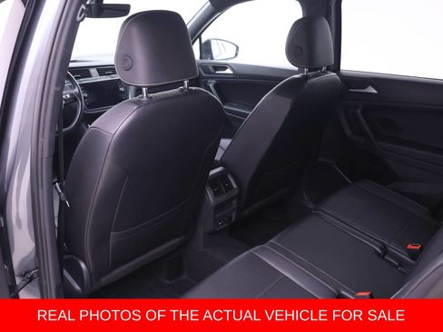 Used 2021 Volkswagen Tiguan SE R-Line AWD/4WD image 10
