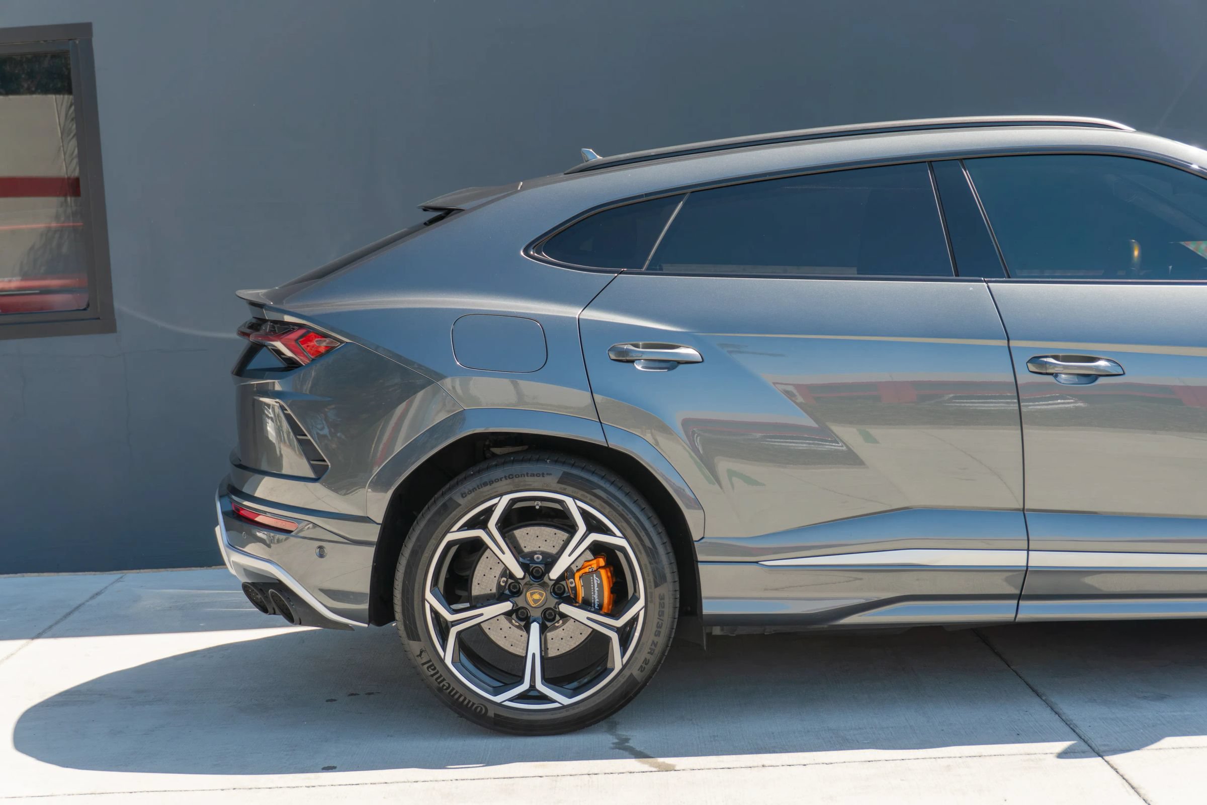 Used 2019 Lamborghini Urus AWD/4WD image 34