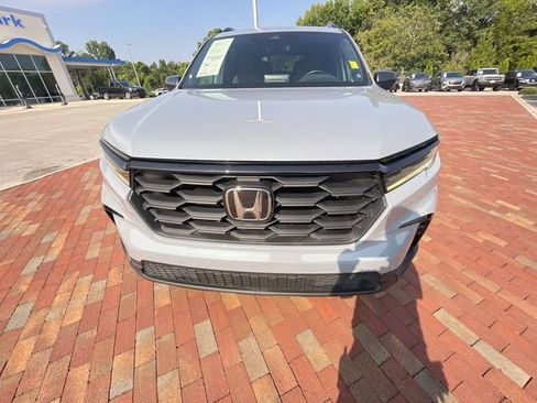 Certified 2023 Honda Pilot Sport image 26