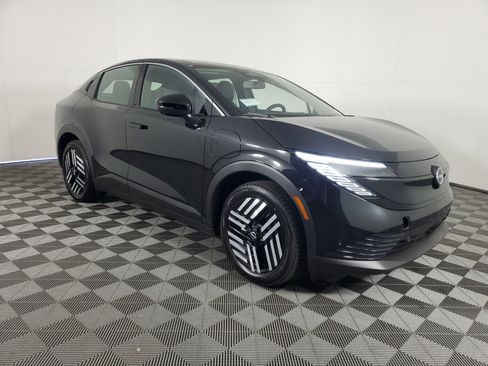 New 2026 Nissan Leaf SV+ w/ Floor Mat Package (SV+) image 2