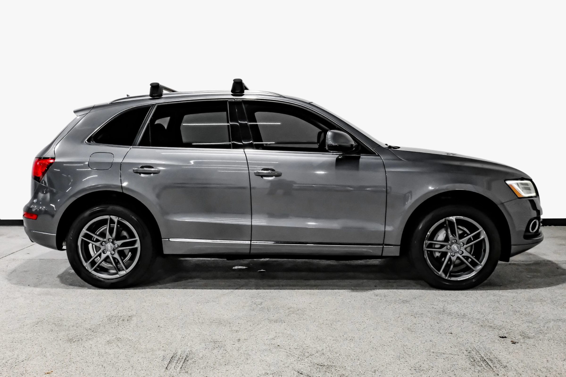 Used 2016 Audi Q5 2.0T Premium Plus AWD/4WD image 5