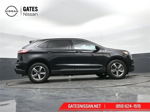 Used 2024 Ford Edge SEL w/ Convenience Package image 32