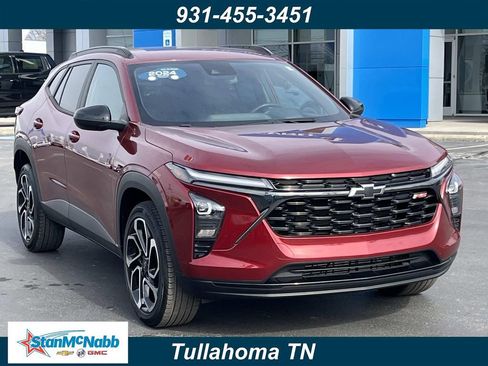 Certified 2024 Chevrolet Trax RS w/ Driver Confidence Package image 1