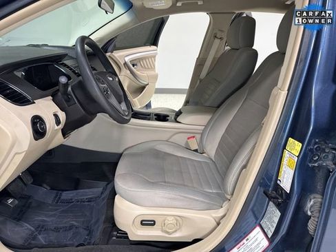 Used 2018 Ford Taurus SE image 11