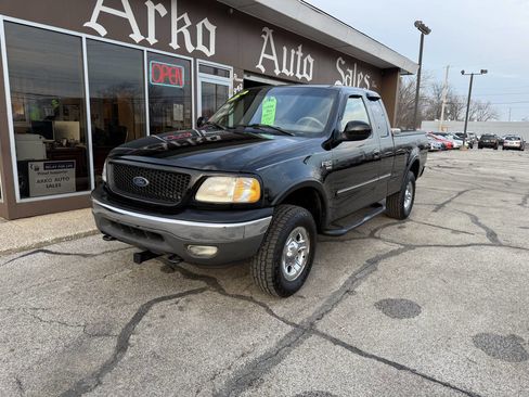 Used 2002 Ford F150 Lariat image 2