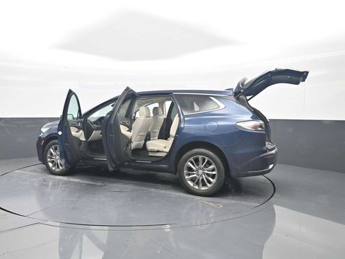 Used 2024 Buick Enclave Avenir w/ Avenir Technology Package AWD/4WD image 51