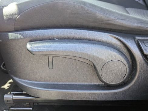 Used 2024 Kia Soul LX w/ Option Group 015 FWD image 19
