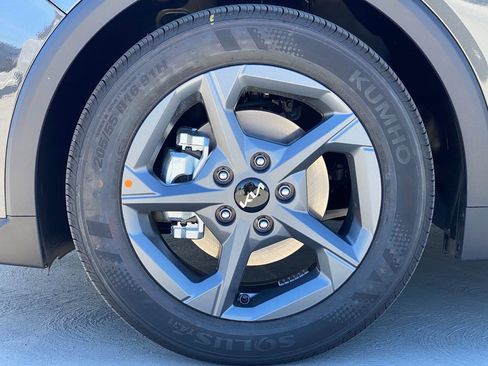 New 2026 Kia K4 LXS image 10