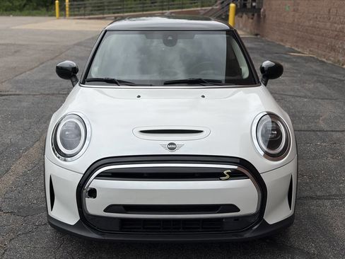 Used 2024 MINI Cooper SE w/ Signature Upholstery Package FWD image 2