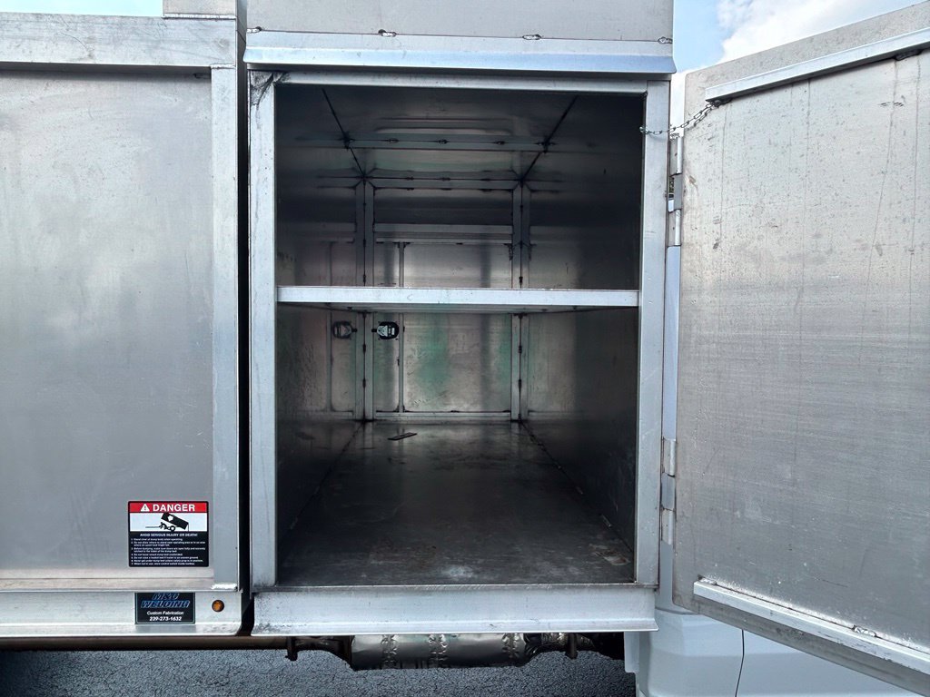 Used 2024 Ford F550 4x4 Regular Cab Super Duty image 56
