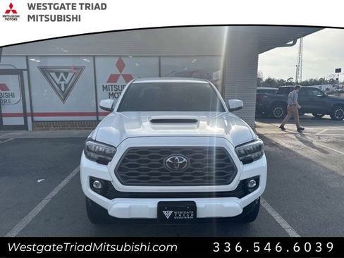 Used 2023 Toyota Tacoma TRD Sport w/ Technology Package image 2