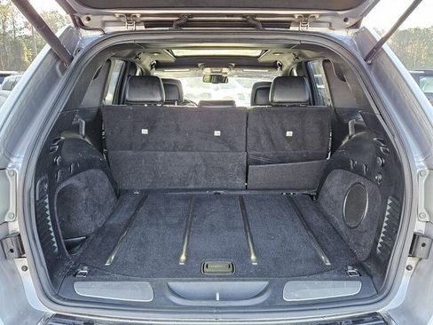 Used 2016 Jeep Grand Cherokee Limited w/ Luxury Group II image 11