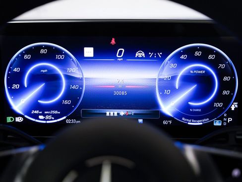 Certified 2023 Mercedes-Benz EQE 500 4MATIC SUV w/ Exclusive Trim Package image 12