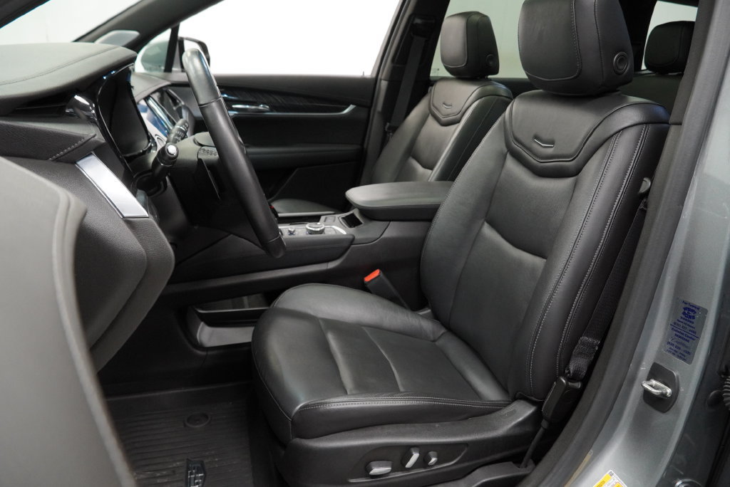 Certified 2023 Cadillac XT6 Premium Luxury AWD/4WD image 4