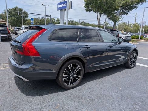 Used 2019 Volvo V90 T5 Cross Country w/ Protection Package Premier AWD/4WD image 5