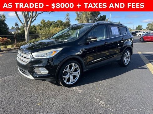 Used 2018 Ford Escape Titanium image 3