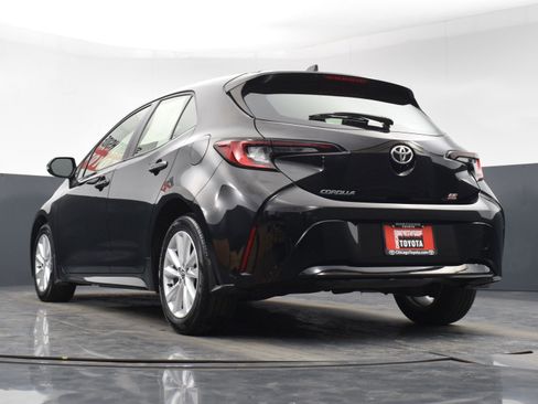 Used 2024 Toyota Corolla SE w/ SE Package image 28