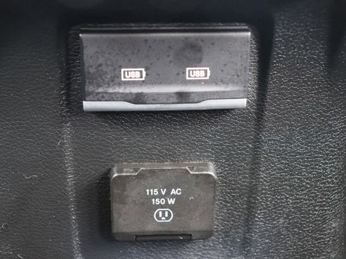 Used 2024 Jeep Wrangler Unlimited Rubicon 4xe AWD/4WD image 23