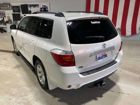Used 2010 Toyota Highlander SE image 17