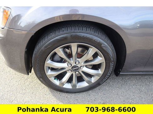 Used 2014 Chrysler 300 S image 28