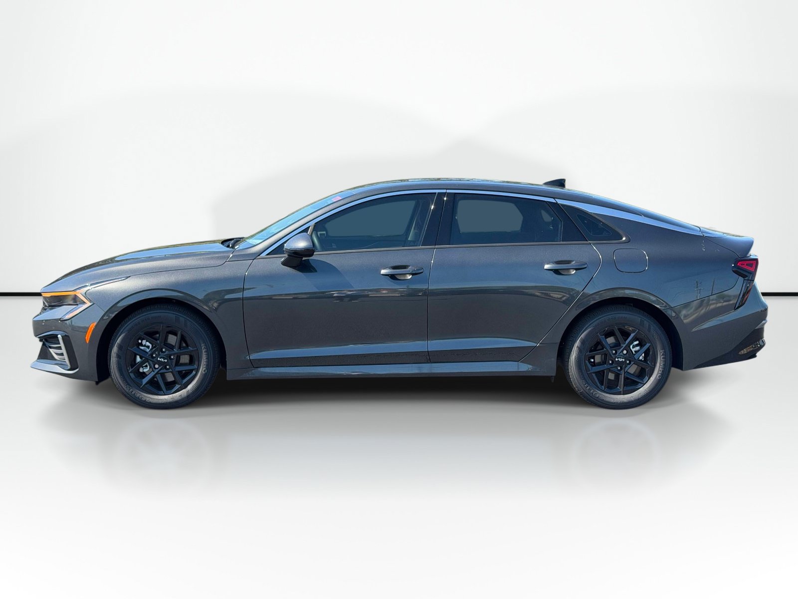 New 2026 Kia K5 LXS FWD image 2