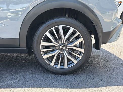 Used 2021 Nissan Kicks SV FWD image 31